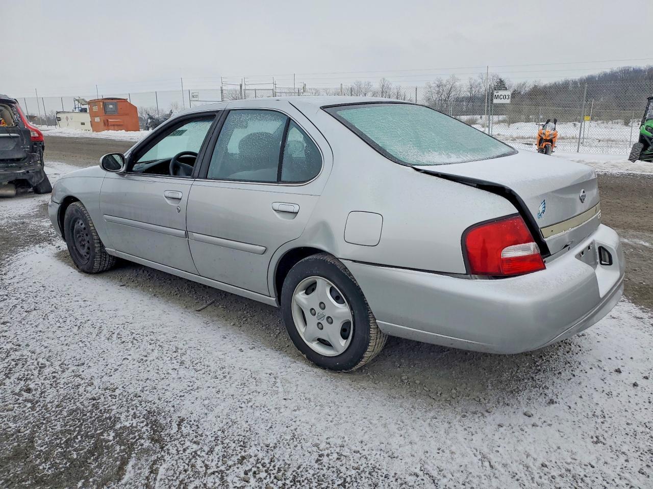 2000 NISSAN ALTIMA