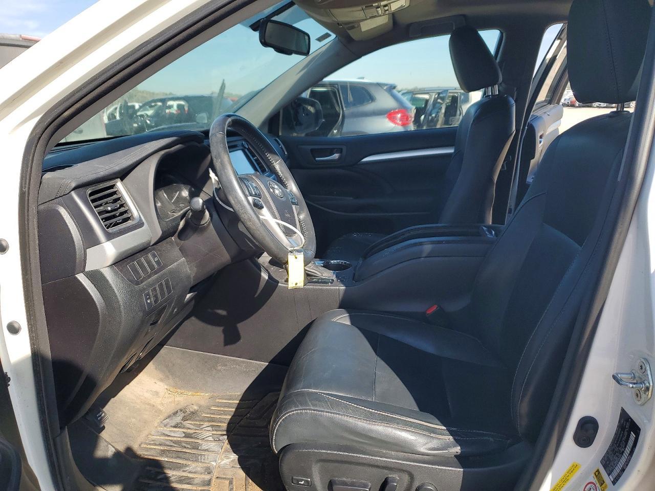 2015 TOYOTA HIGHLANDER