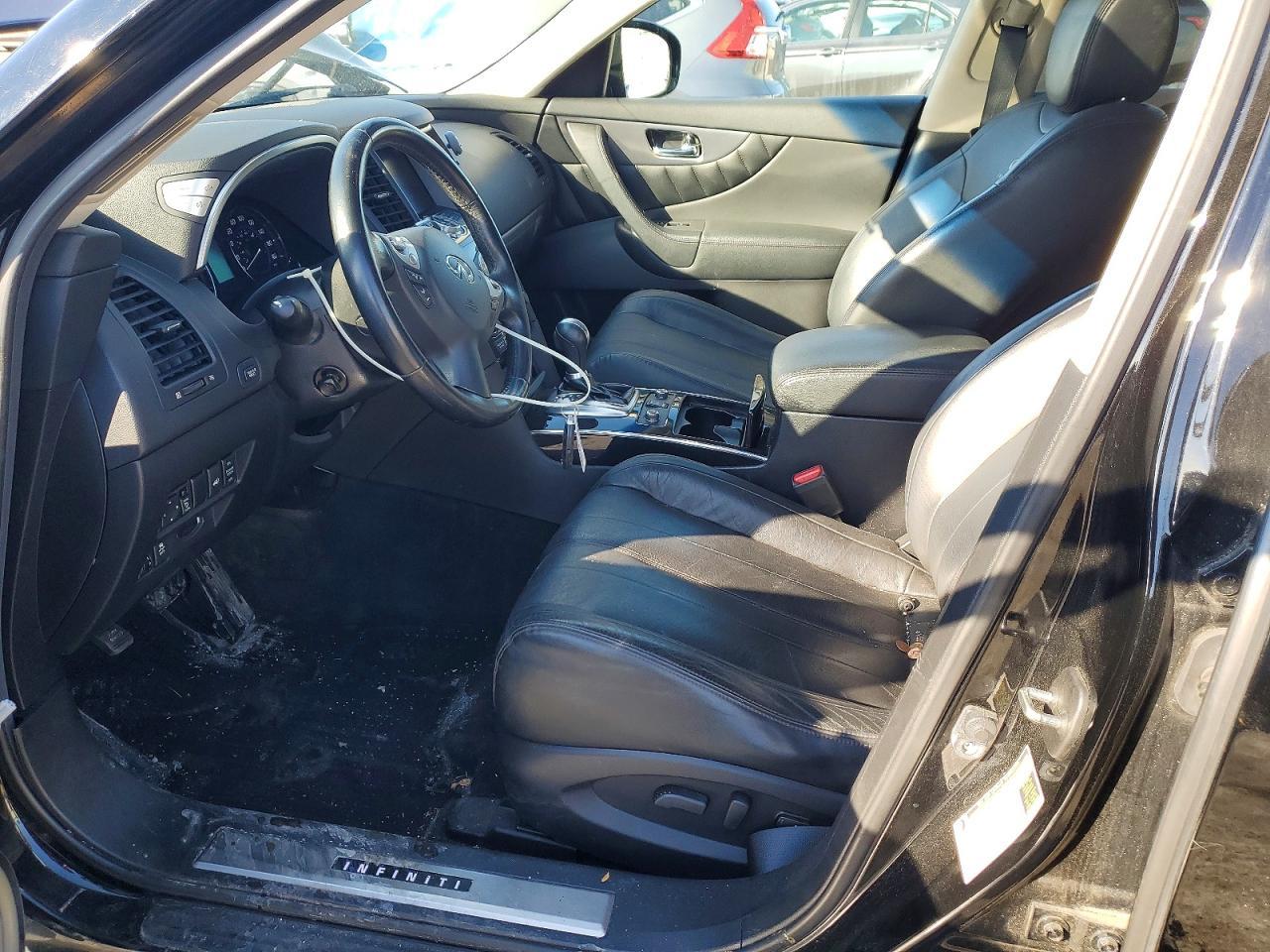 2012 INFINITI FX35