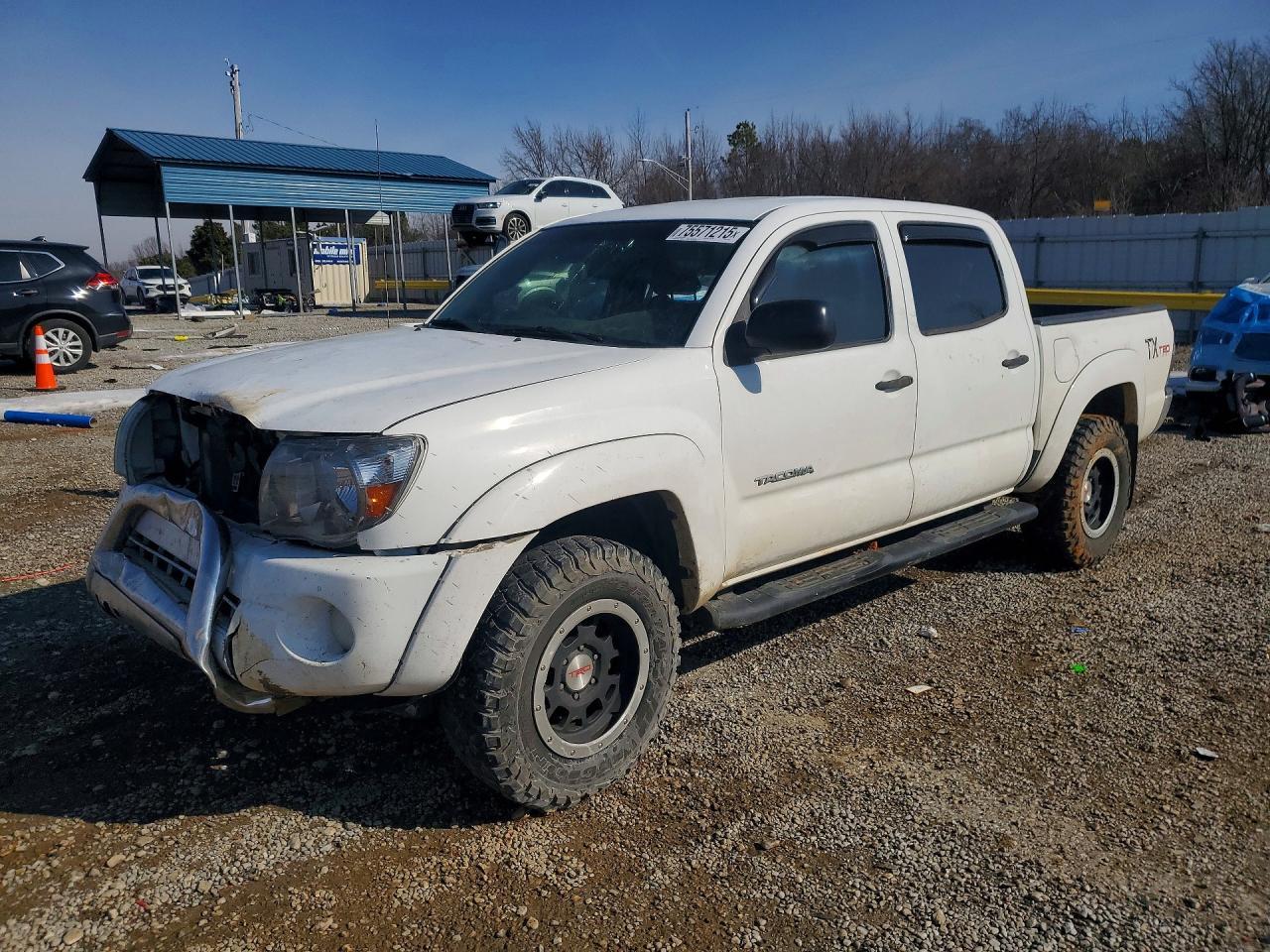 2011 TOYOTA TACOMA