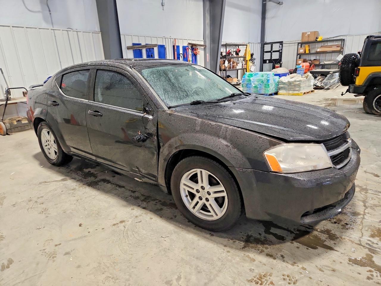 2010 DODGE Avenger