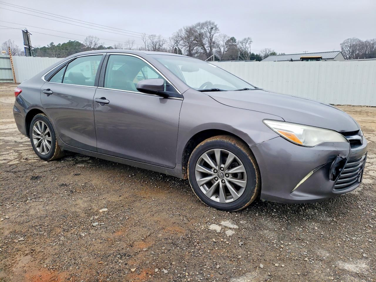 2017 TOYOTA CAMRY