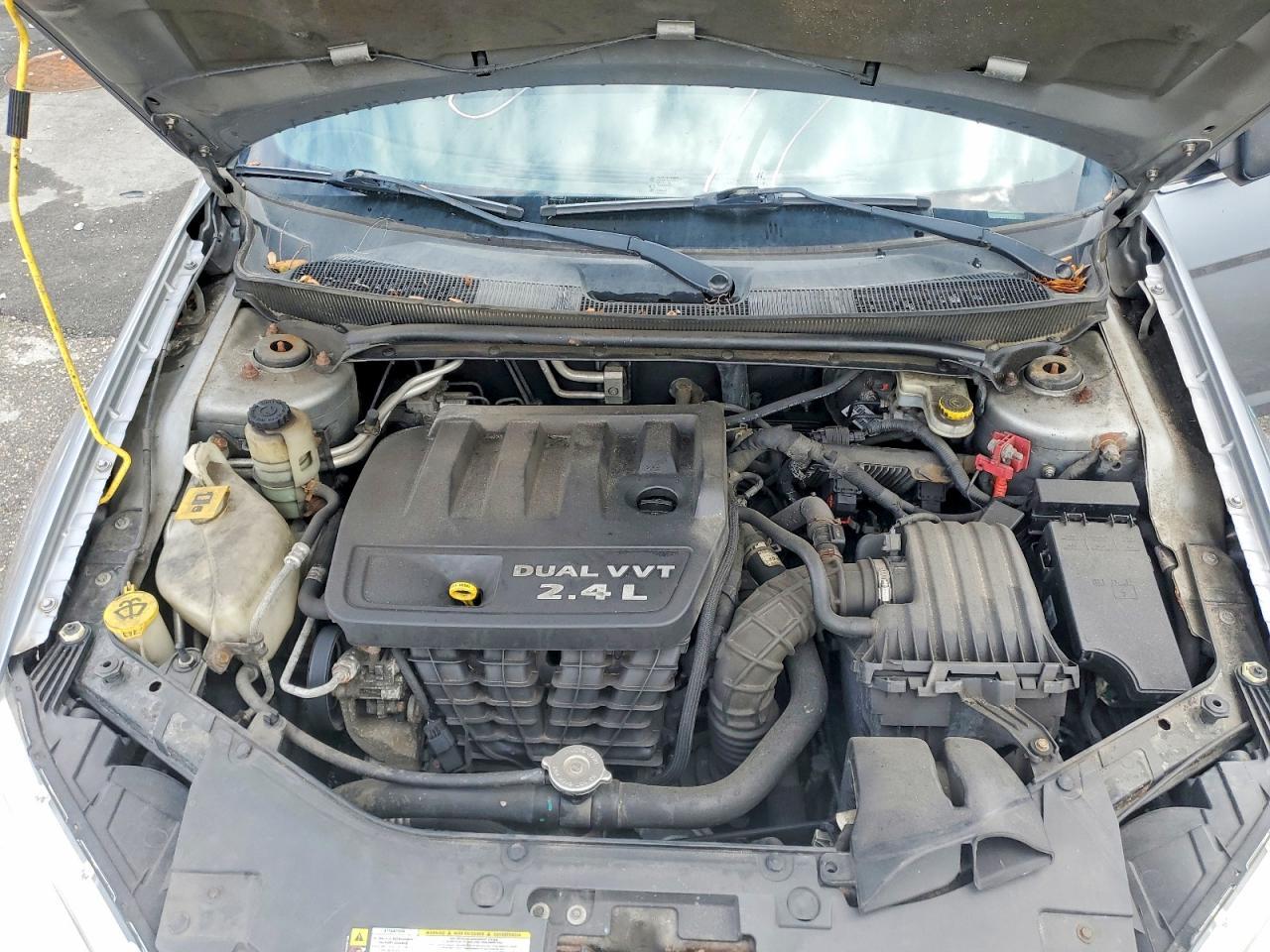 2013 CHRYSLER 200