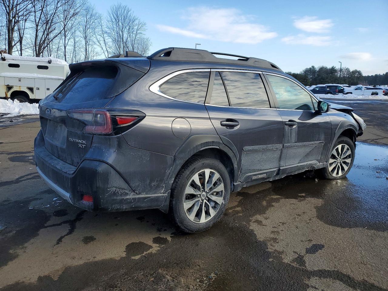 2023 SUBARU Outback