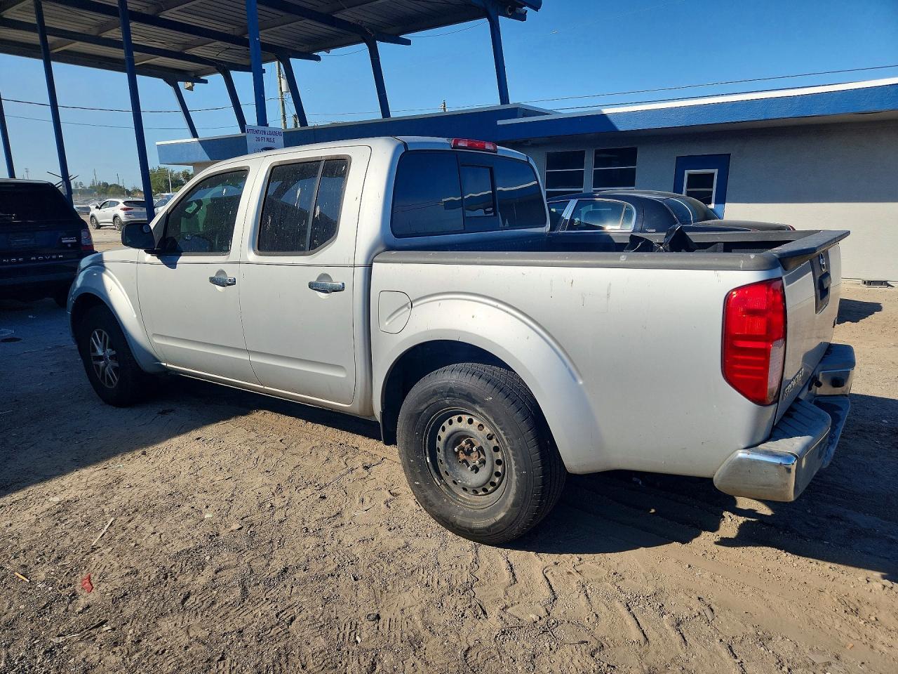 2016 NISSAN Frontier