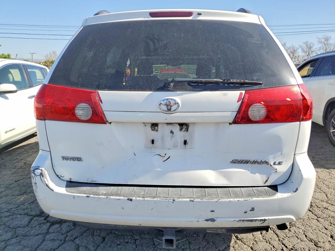 2006 TOYOTA SIENNA