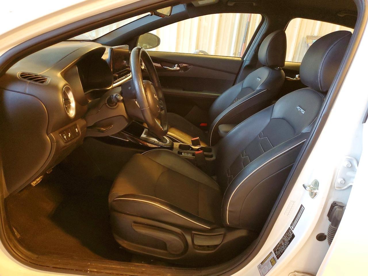 2023 KIA FORTE