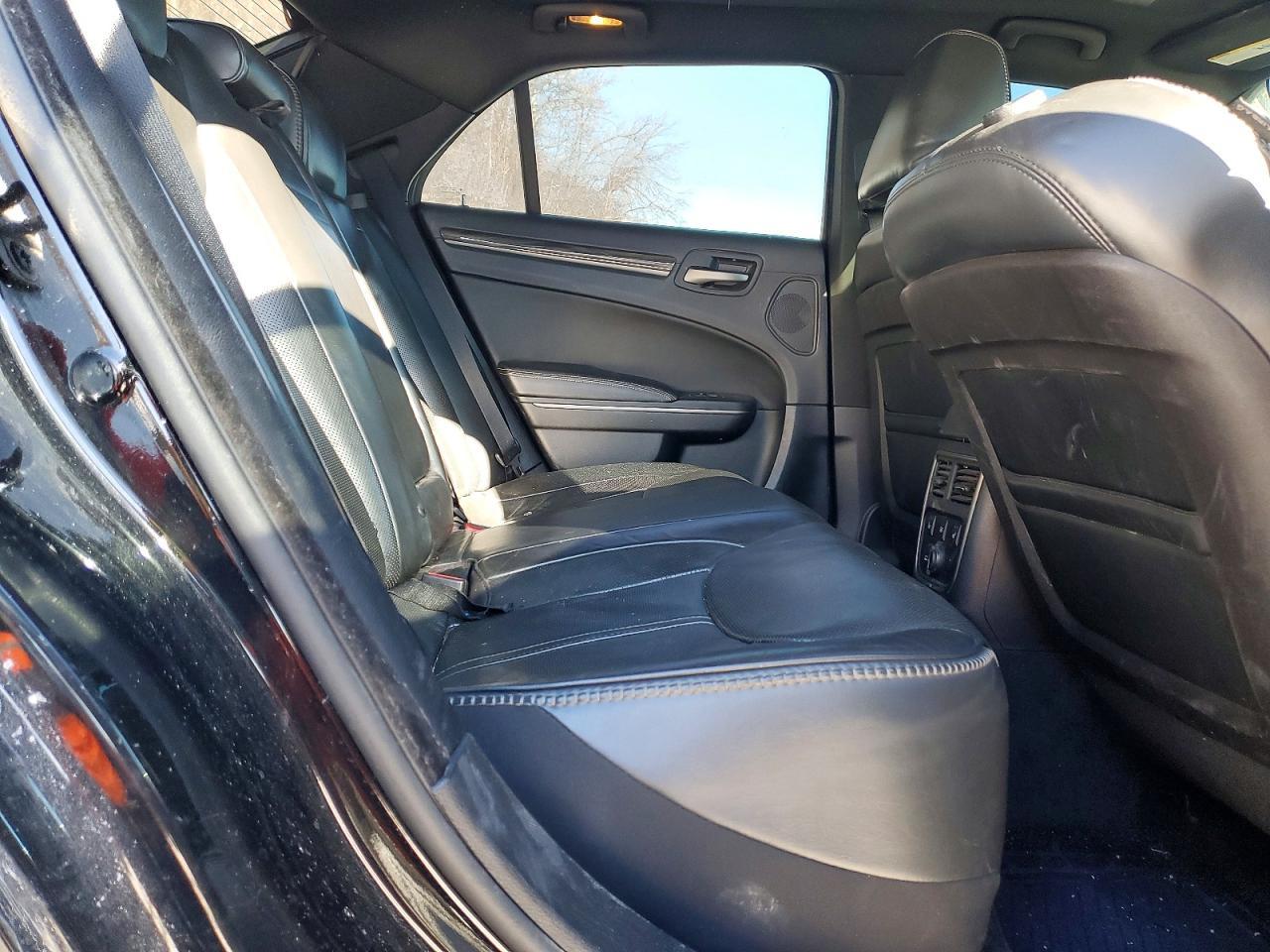 2014 CHRYSLER 300