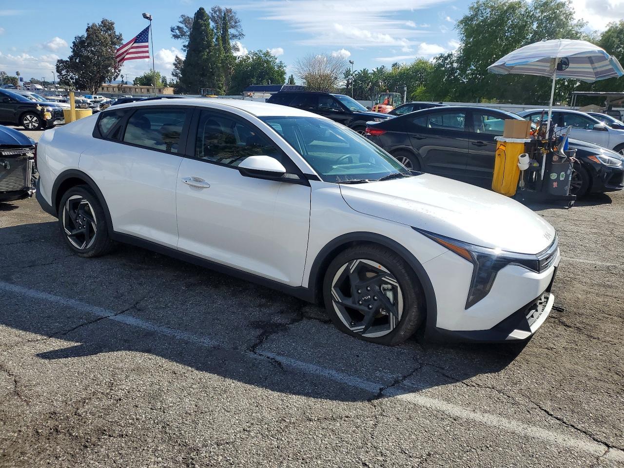 2025 KIA K4