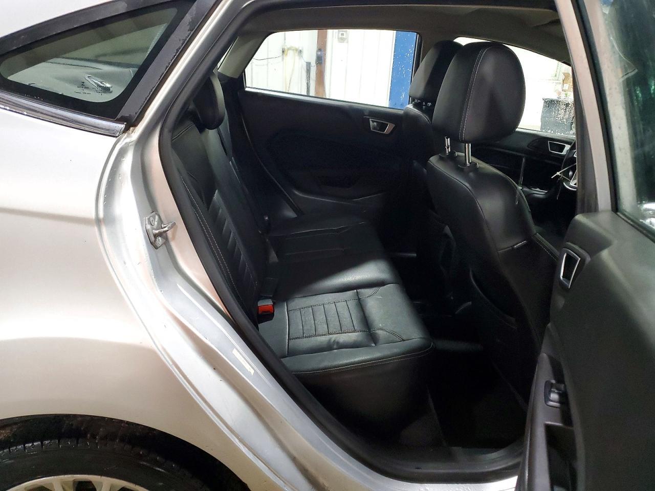 2015 FORD Fiesta