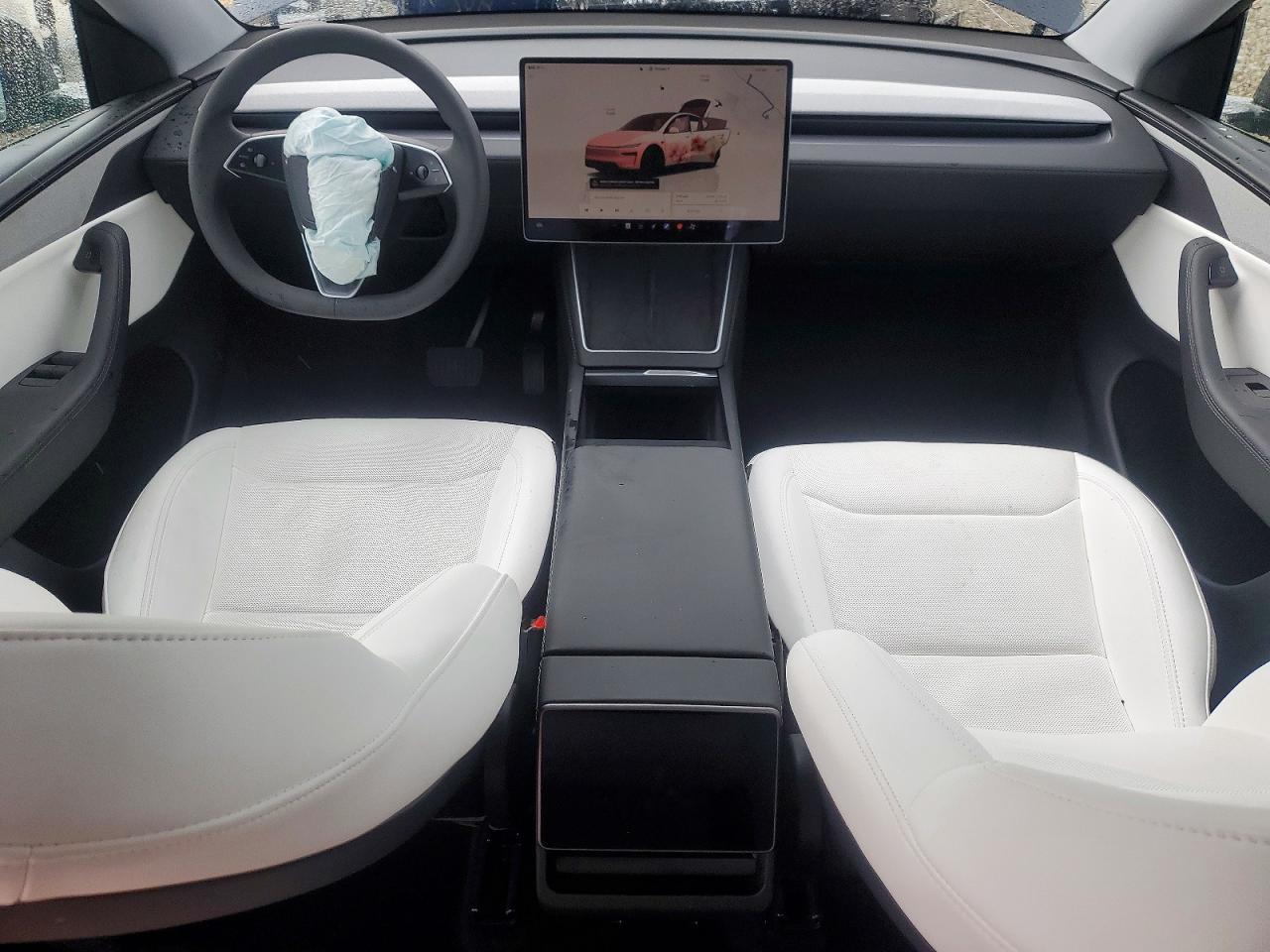 2026 TESLA MODEL Y