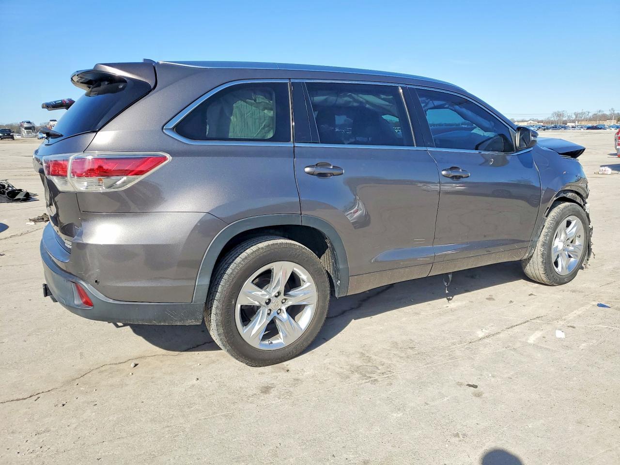 2014 TOYOTA HIGHLANDER