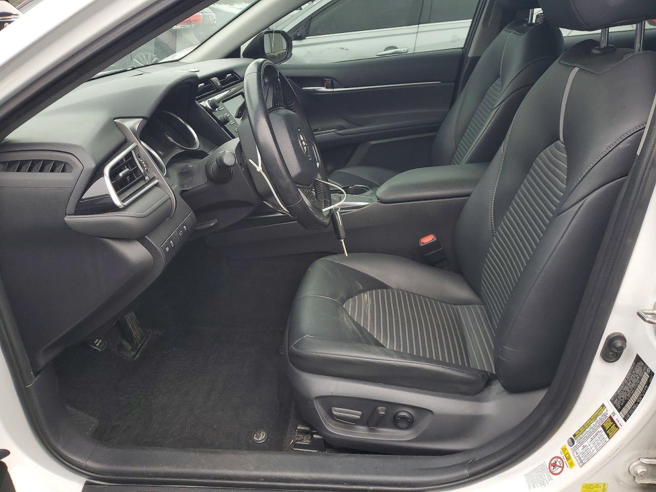 2018 TOYOTA CAMRY