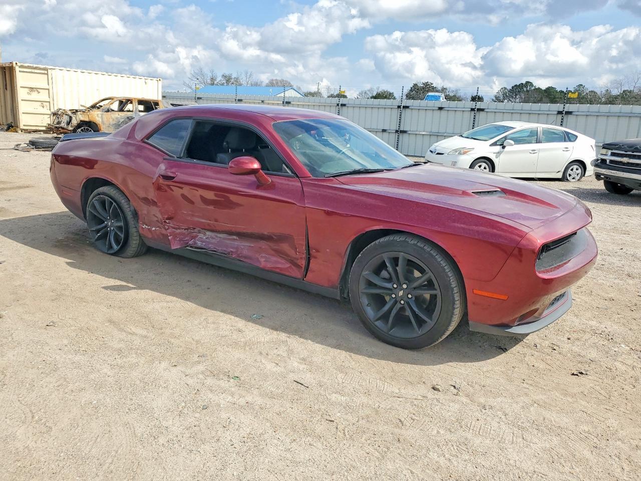2018 DODGE Challenger