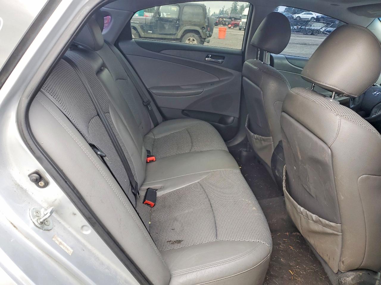 2011 HYUNDAI SONATA