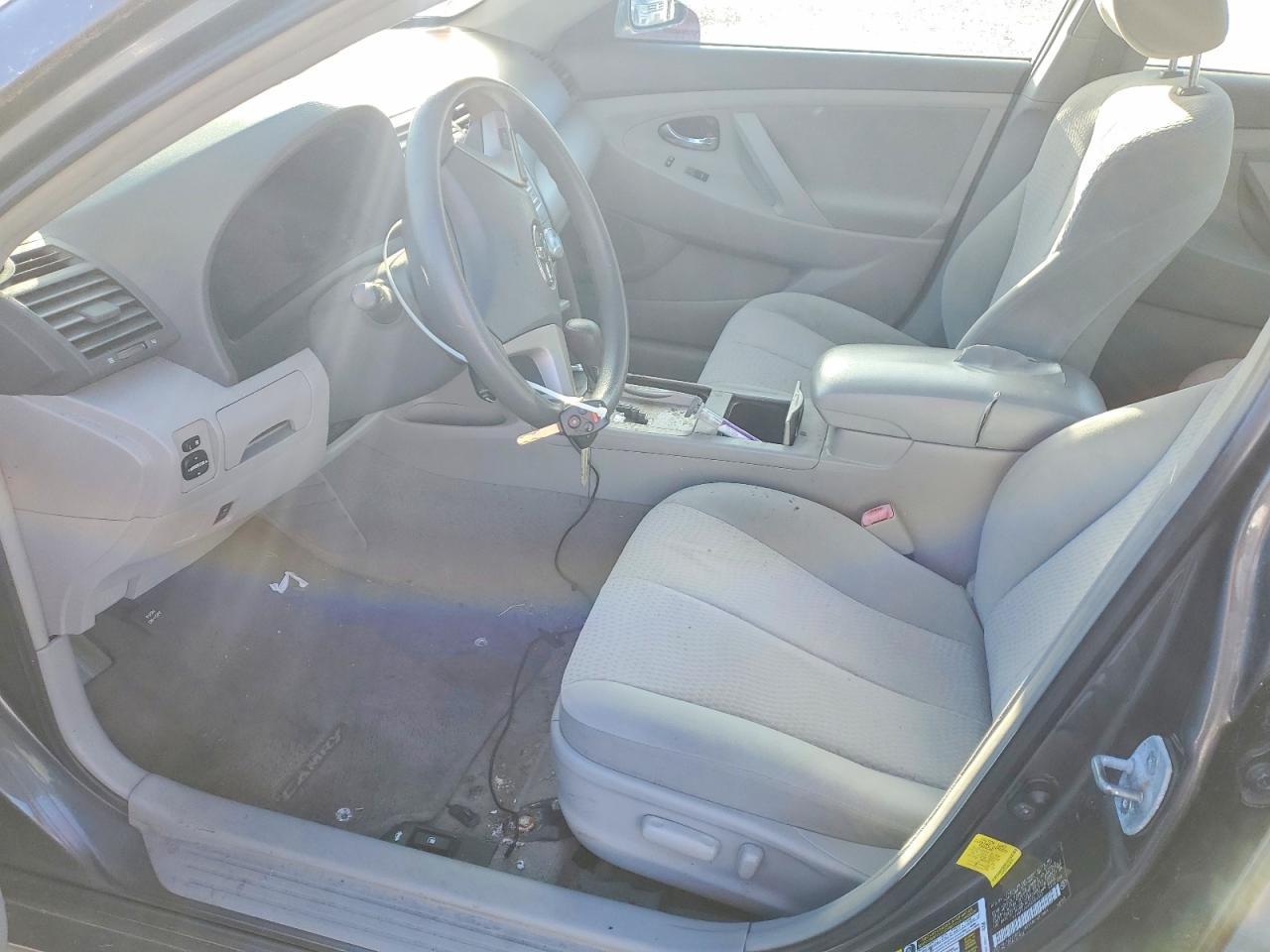 2011 TOYOTA CAMRY