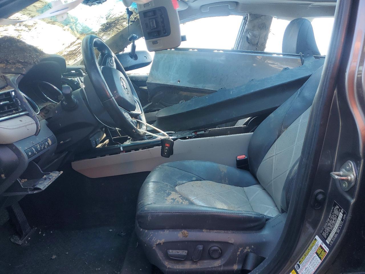 2018 TOYOTA CAMRY