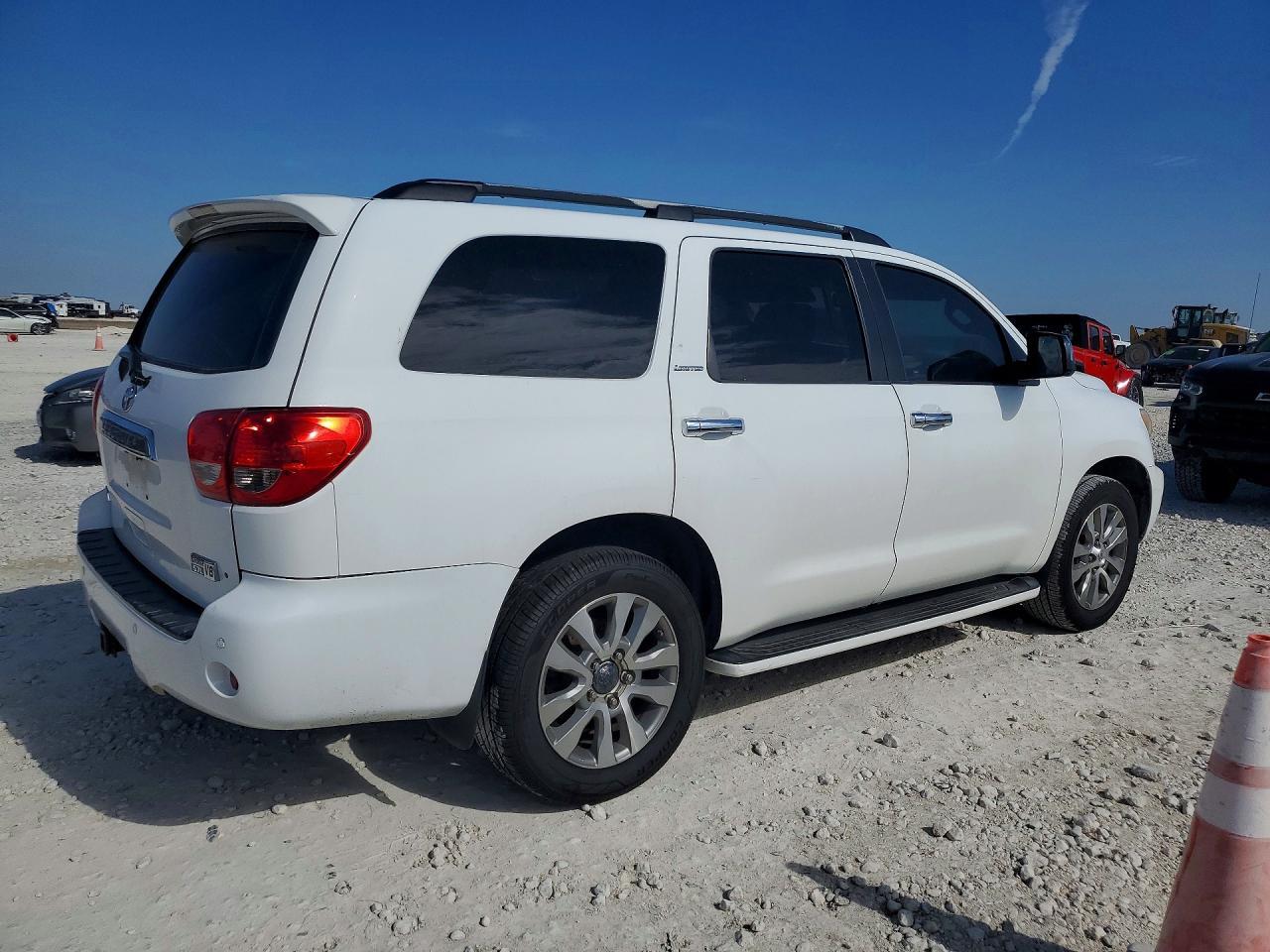 2008 TOYOTA Sequoia