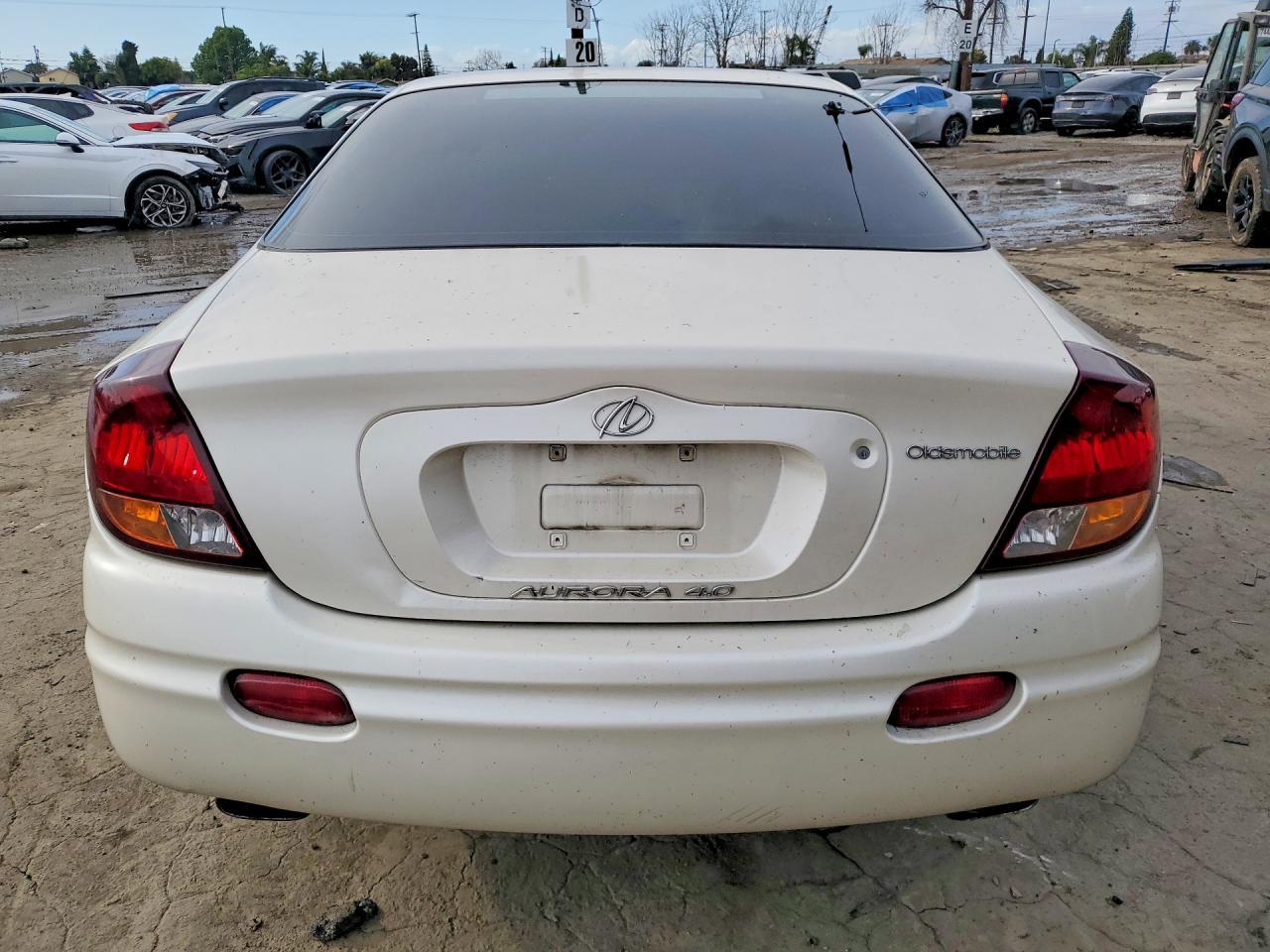 2003 OLDSMOBILE Aurora