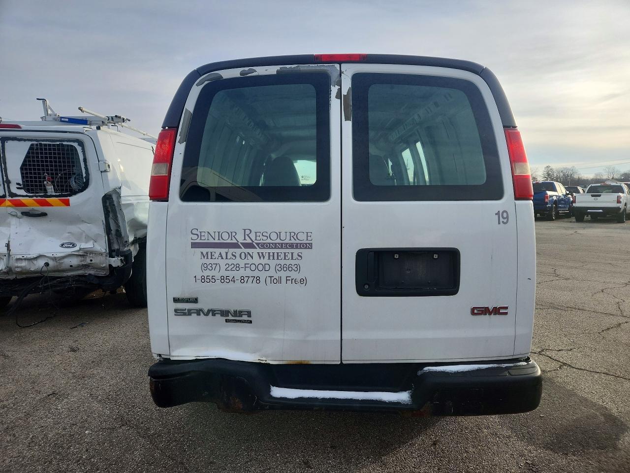 2011 GMC Savana