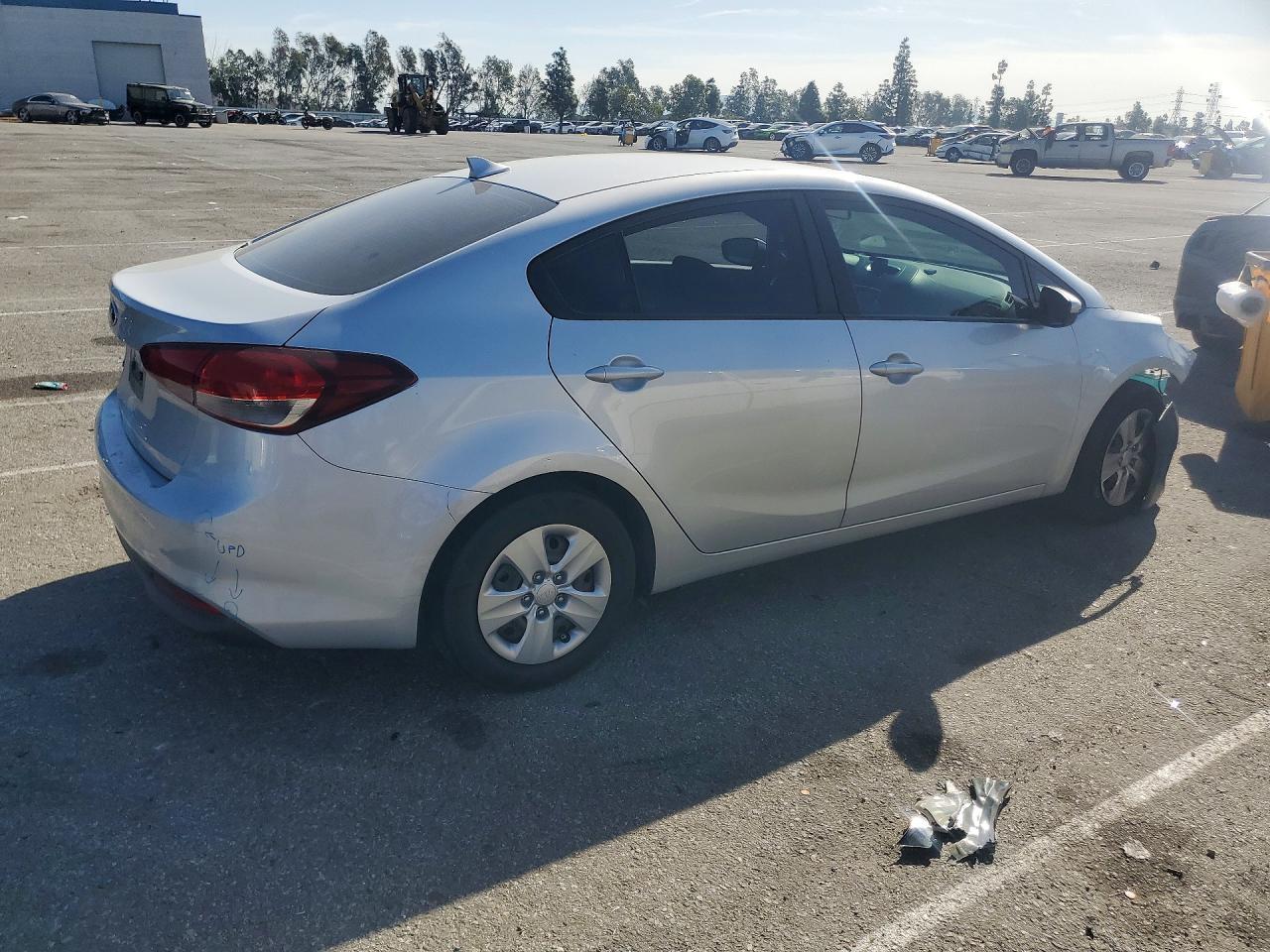 2017 KIA FORTE