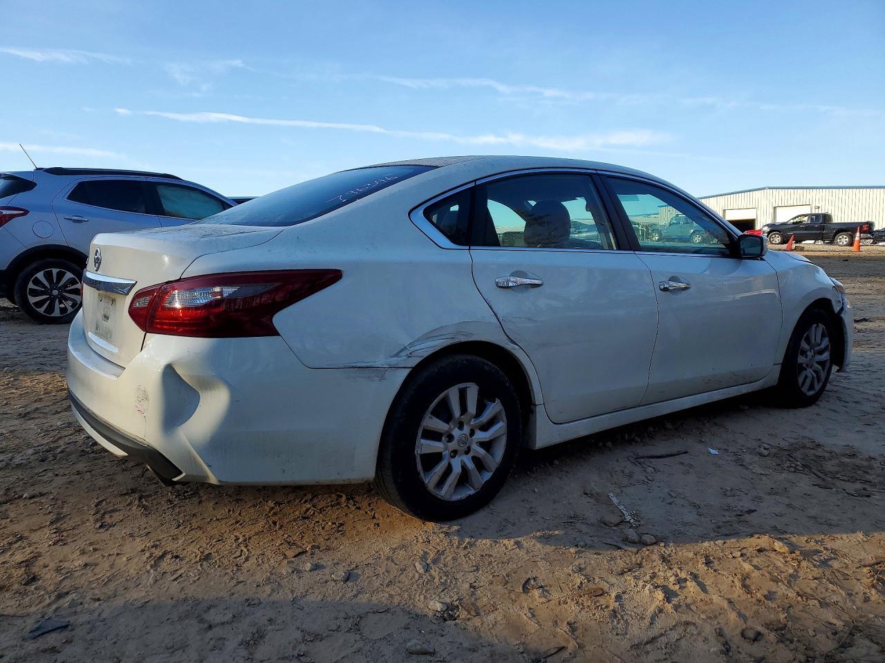 2018 NISSAN ALTIMA