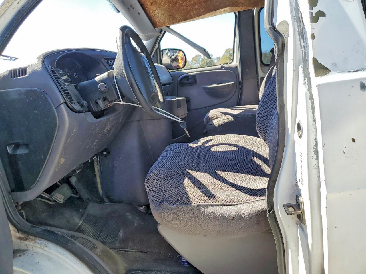 2000 DODGE Ram Wagon