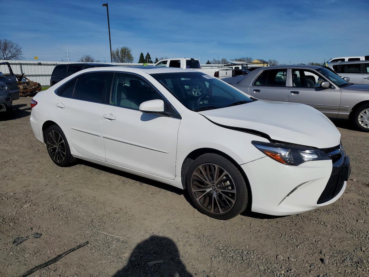 2017 TOYOTA CAMRY