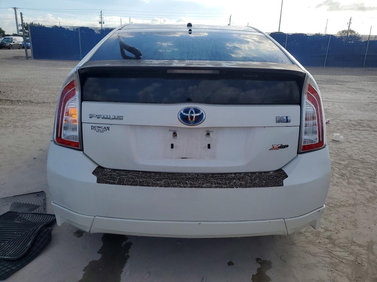 2013 TOYOTA PRIUS