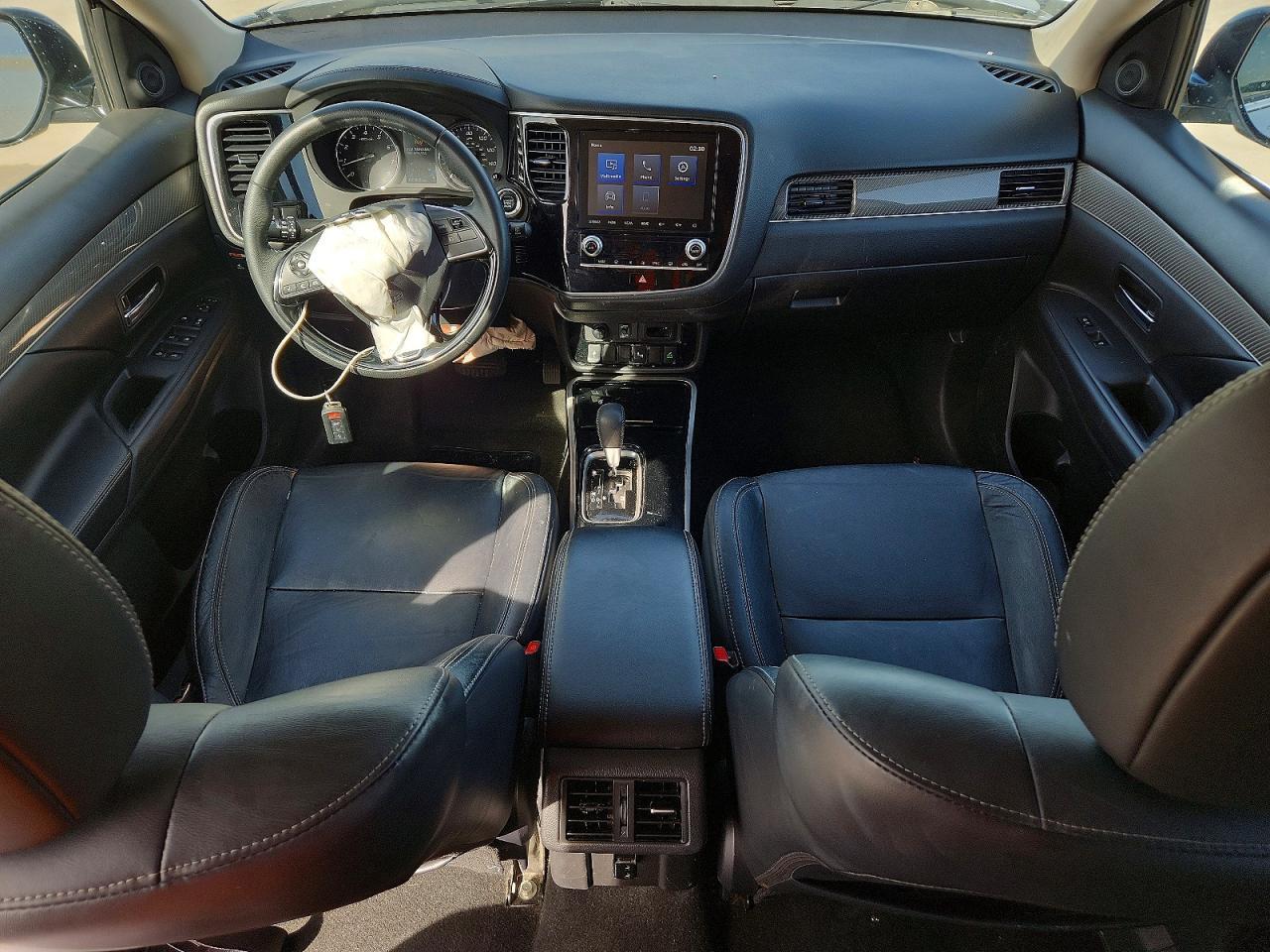 2020 MITSUBISHI outlander