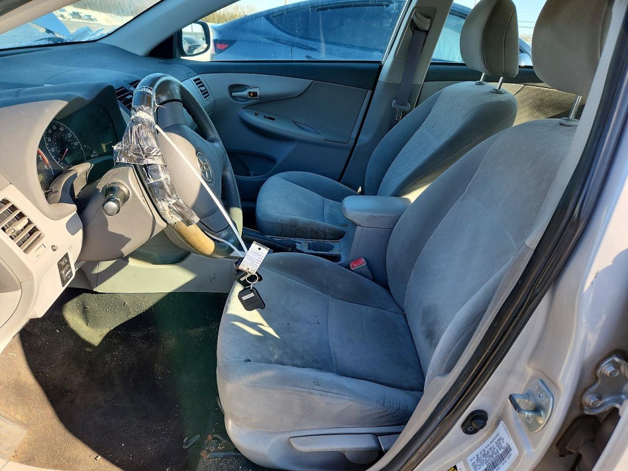 2009 TOYOTA COROLLA