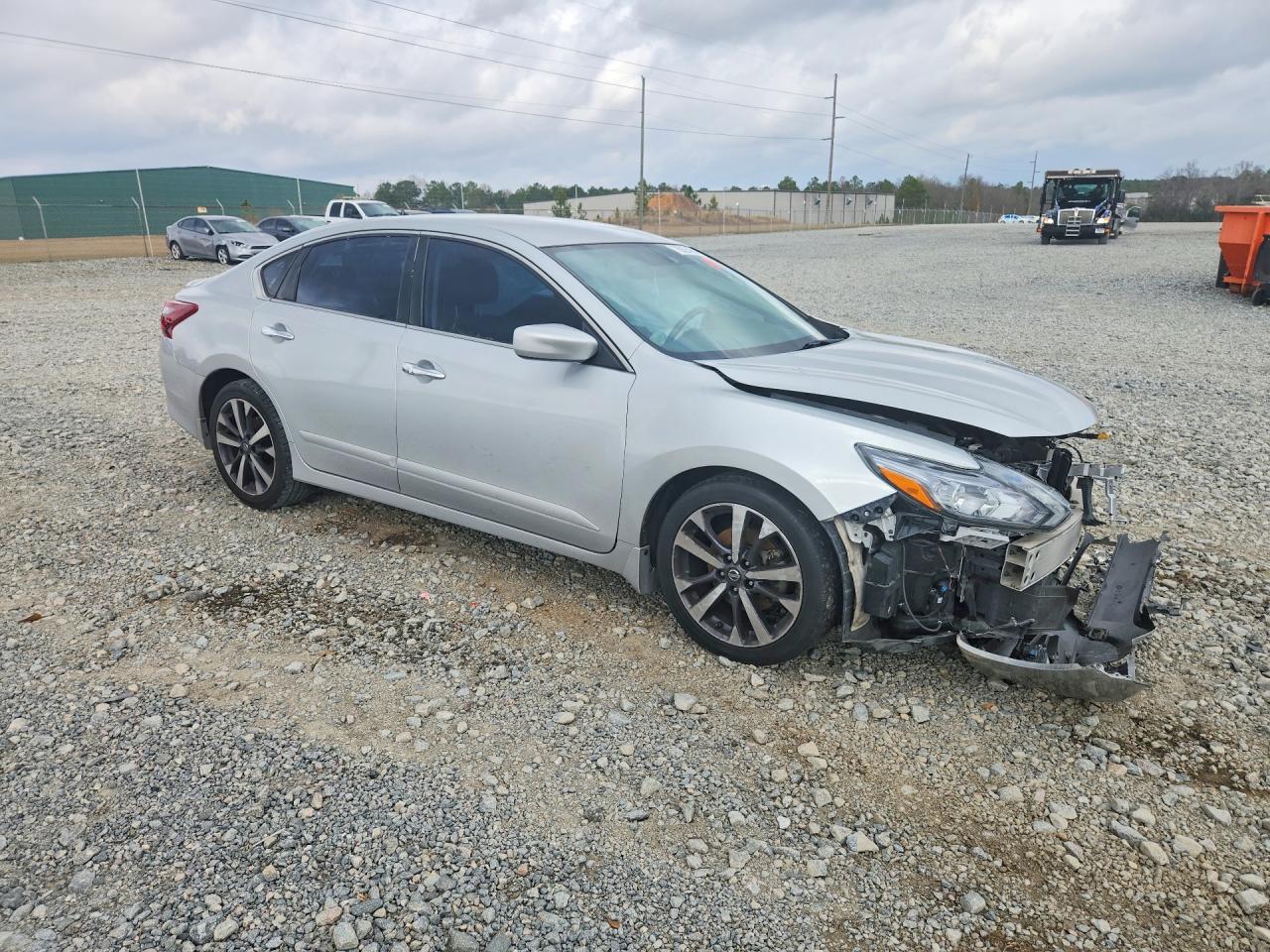 2017 NISSAN ALTIMA