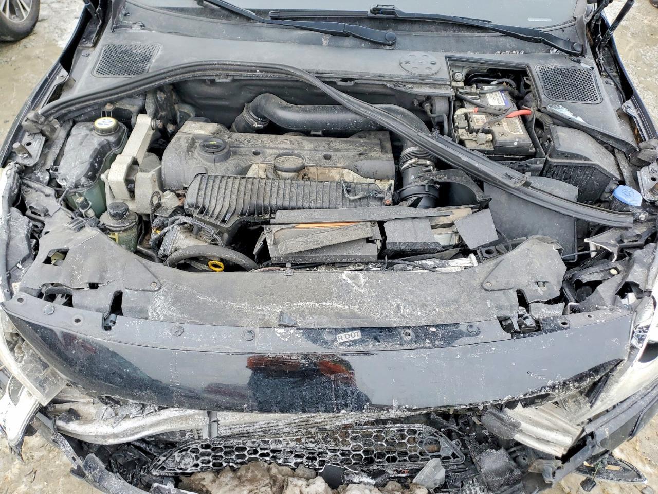 2013 VOLVO S60