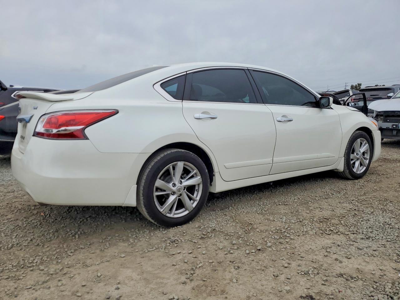 2015 NISSAN ALTIMA