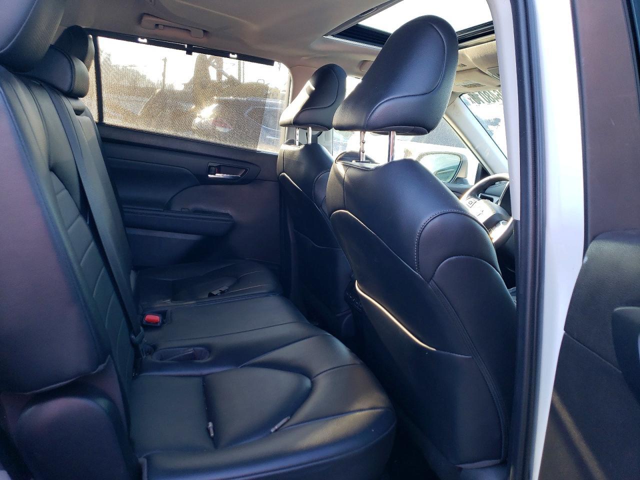 2022 TOYOTA HIGHLANDER