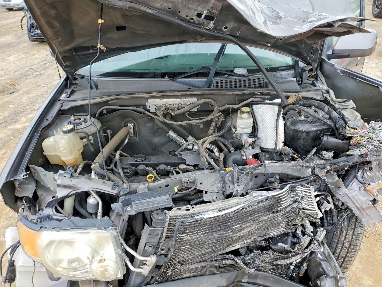 2009 FORD ESCAPE