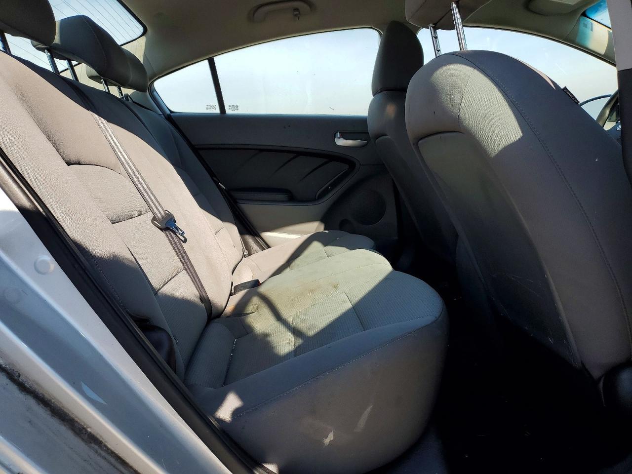 2017 KIA FORTE