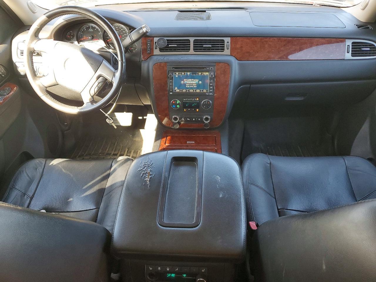 2011 CHEVROLET Tahoe