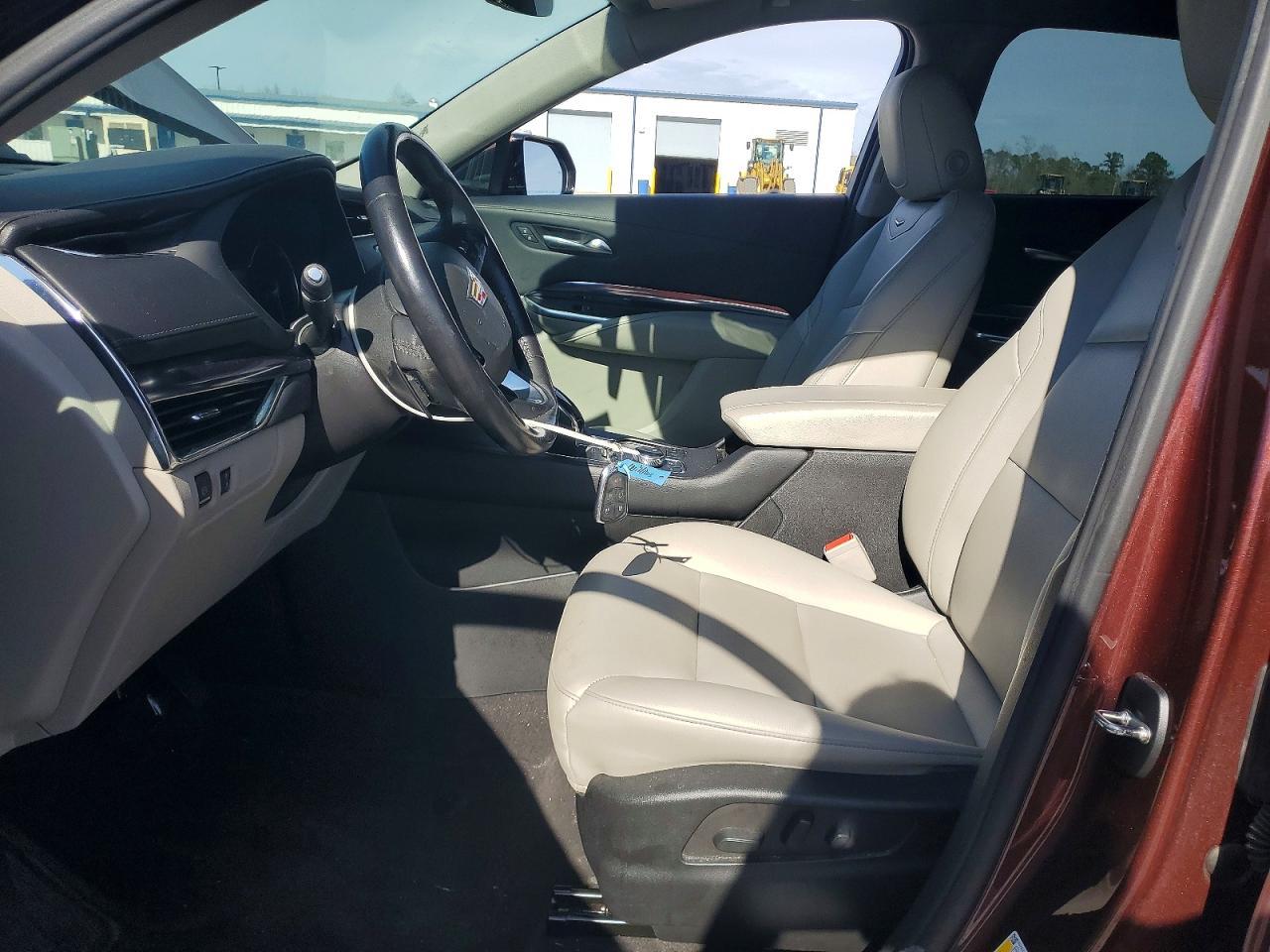 2023 CADILLAC XT4