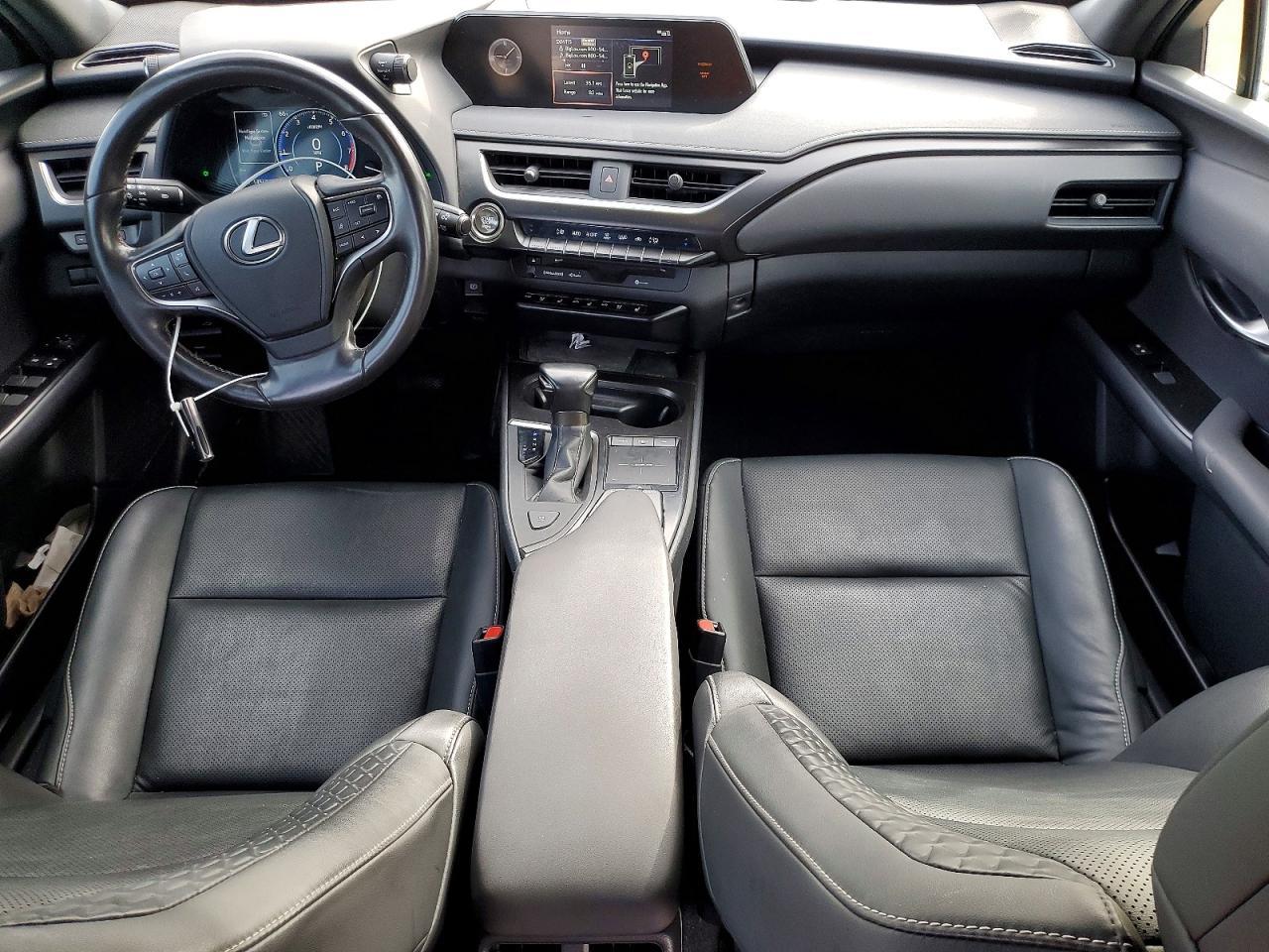 2021 LEXUS UX 200