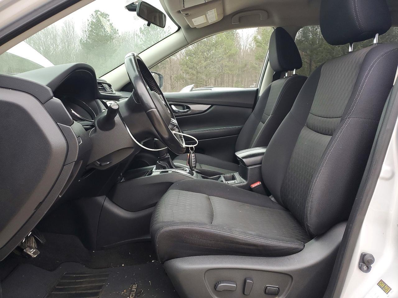 2017 NISSAN ROGUE
