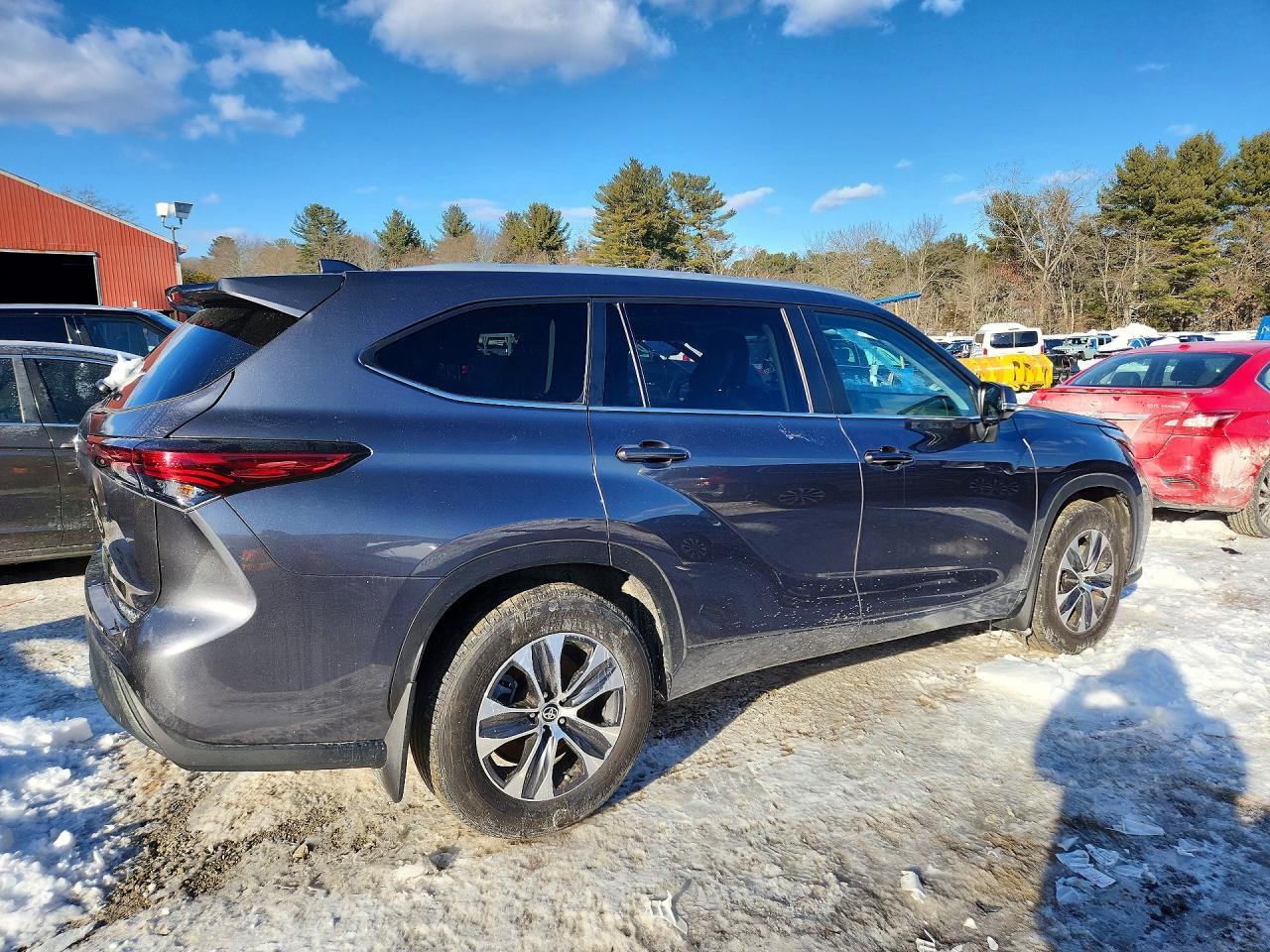 2023 TOYOTA HIGHLANDER