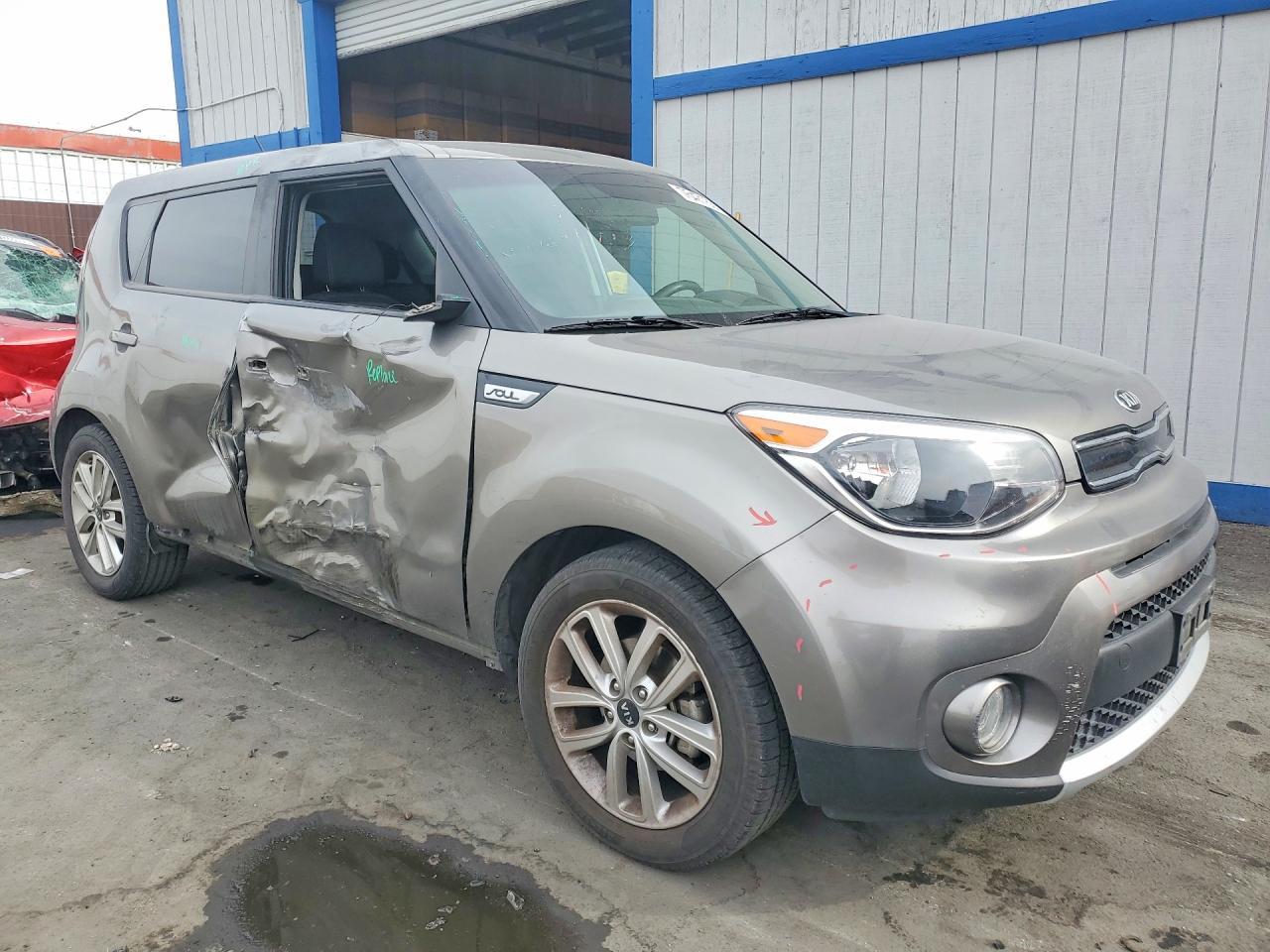 2018 KIA SOUL