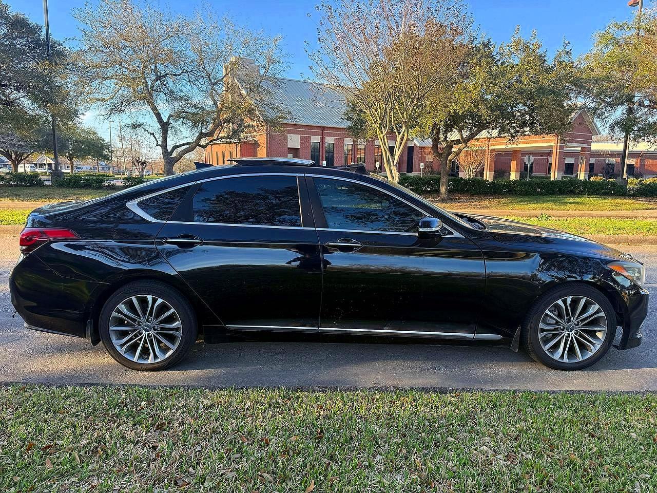 2016 HYUNDAI GENESIS