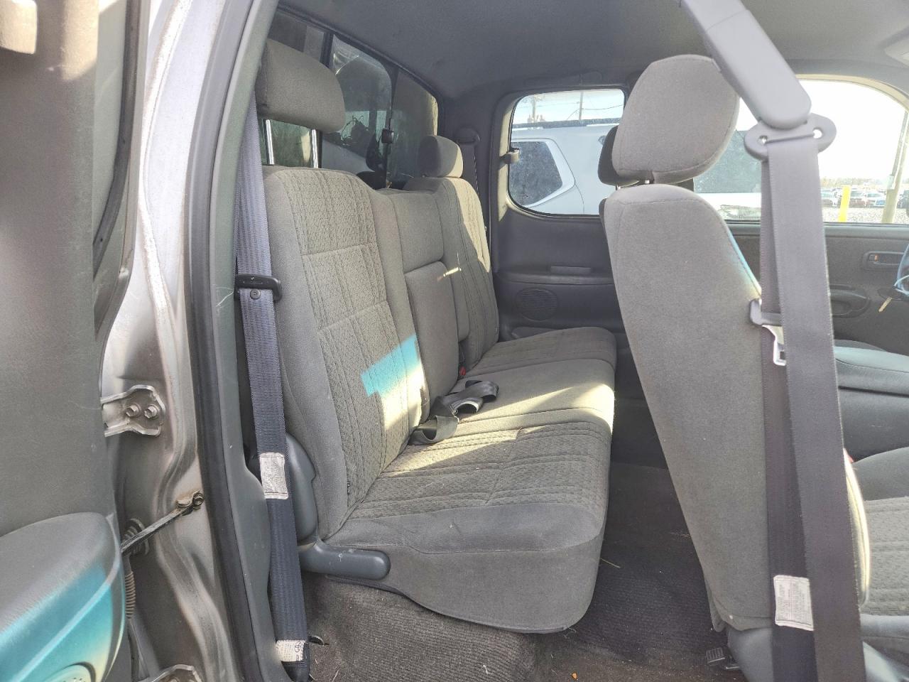 2004 TOYOTA TUNDRA