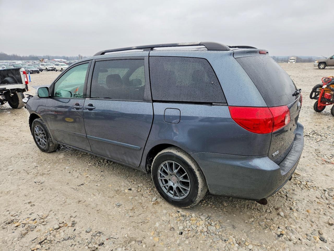 2008 TOYOTA SIENNA