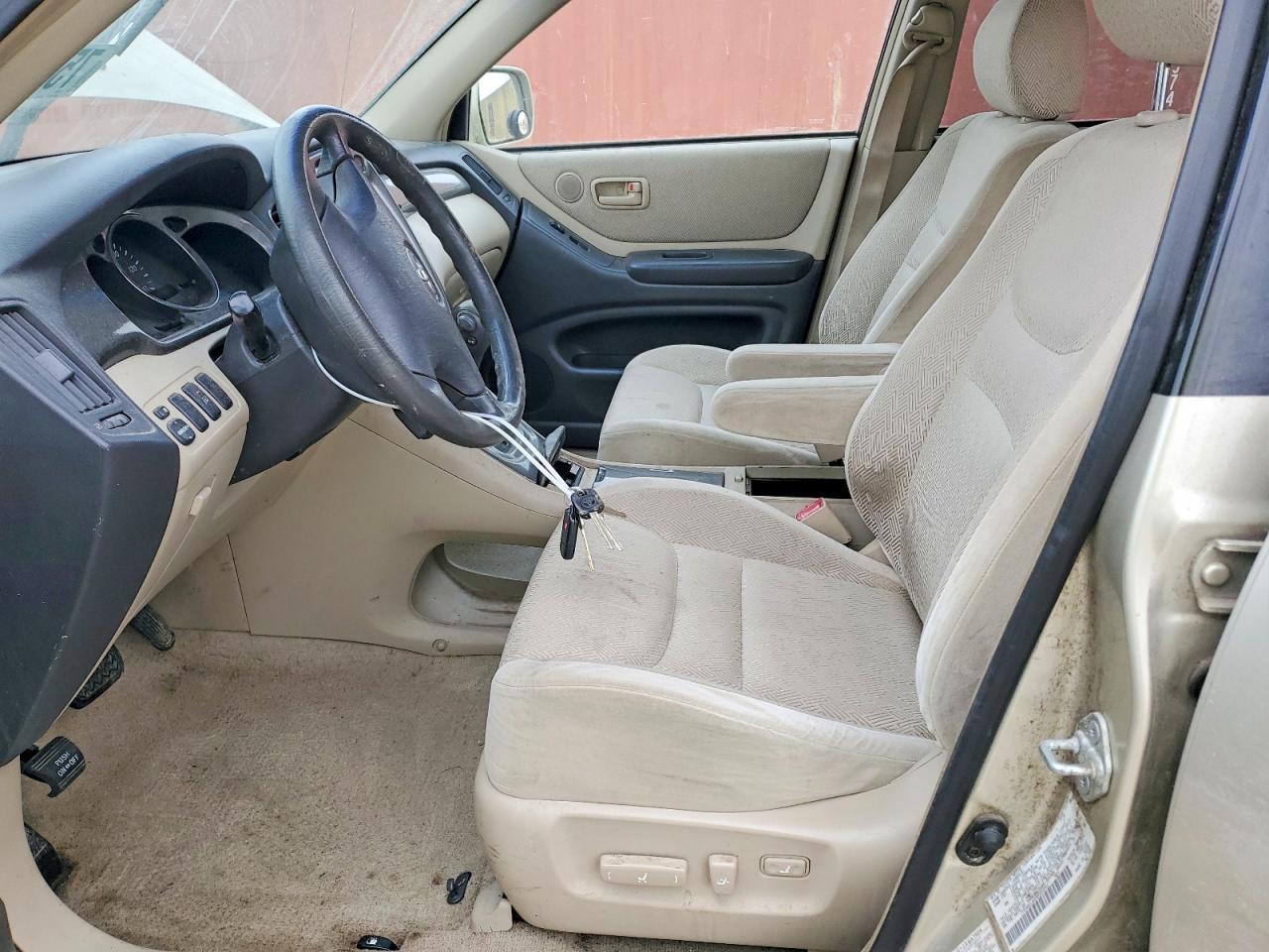 2003 TOYOTA HIGHLANDER