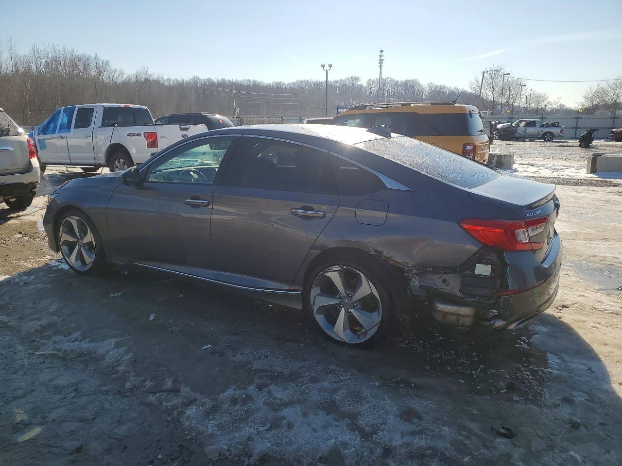 2018 HONDA ACCORD