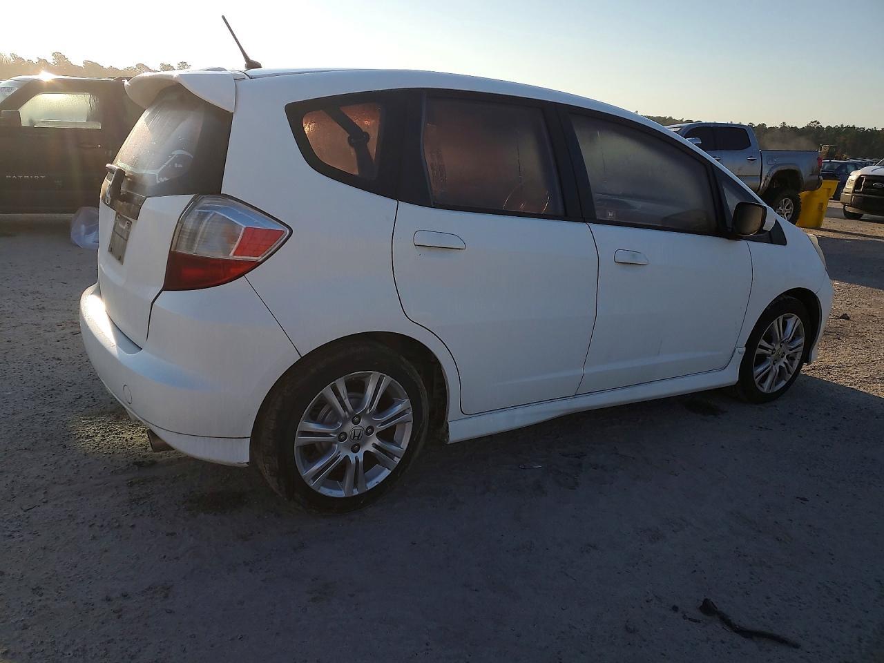 2009 HONDA FIT