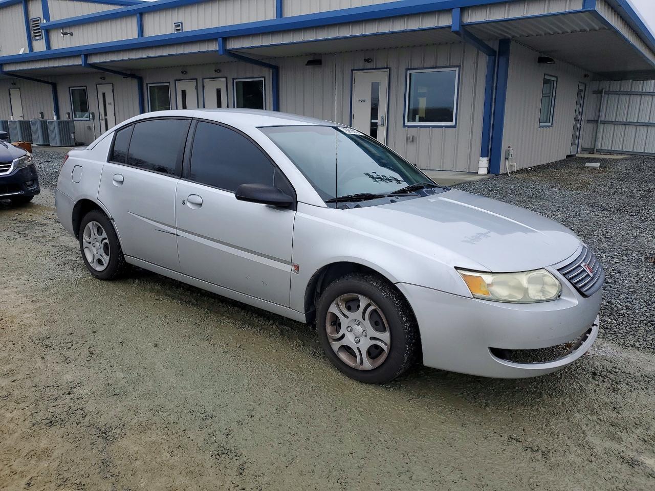 2005 SATURN Ion